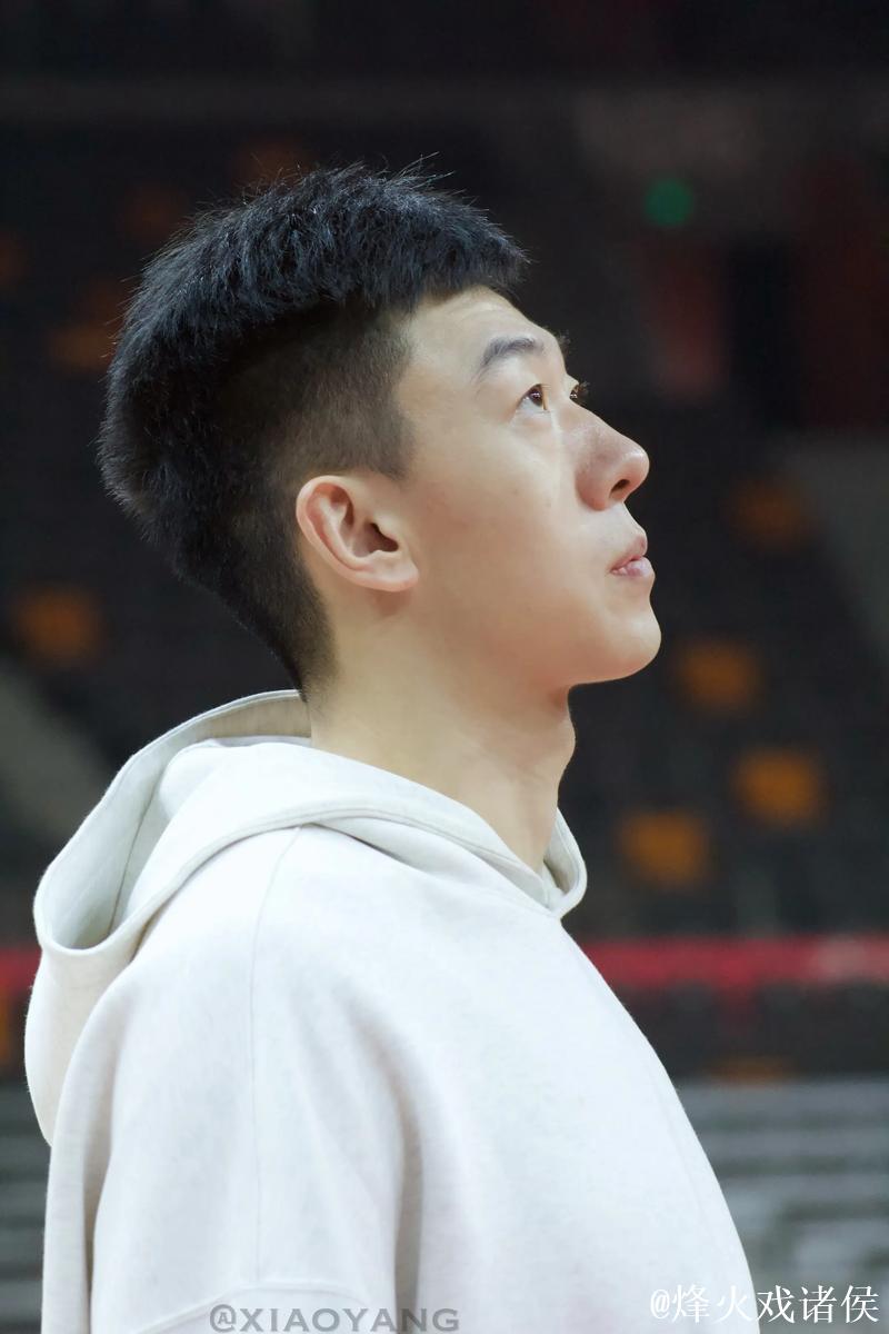 俱乐部杯-阿姆斯23分广东胜广州 王少杰10+8 俱乐部杯-阿姆斯23分广东胜广州 王少杰10+8